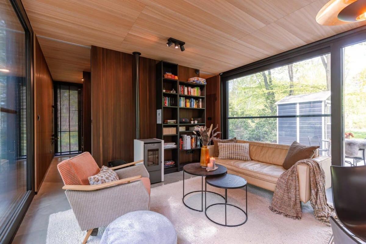 Huswell - Cozy Forest Cabinet With Private Hot Tub Villa Stekene Buitenkant foto